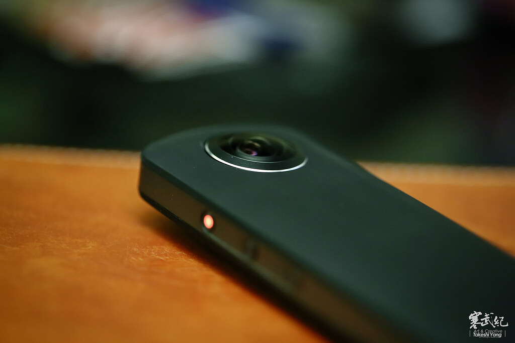 【中肯‧開箱】RICOH THETA S|顛覆攝影概念の雙魚眼‧360°環景大世界! 【中肯‧開箱】RICOH THETA S|顛覆攝影概念の雙魚眼‧360°環景大世界!