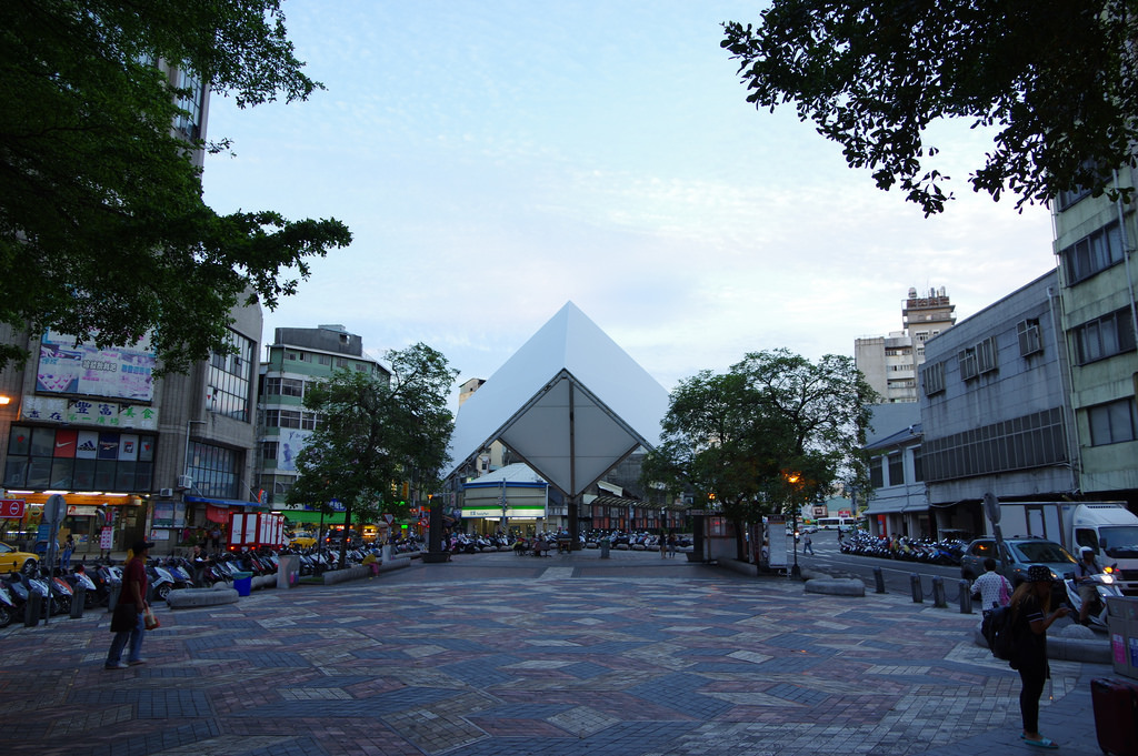 【開箱‧評測】HD PENTAX-DA 16-85mm F3.5-5.6 ED DC WR|PENTAX誠意之作.防塵防滴新世代旅遊鏡 【開箱‧評測】HD PENTAX-DA 16-85mm F3.5-5.6 ED DC WR|PENTAX誠意之作.防塵防滴新世代旅遊鏡