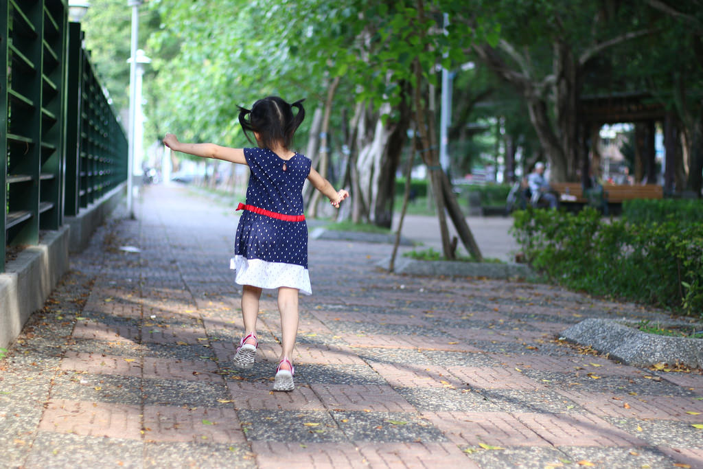 Canon EF 50mm F1.8 STM.終極核武|CP封神の窮人大光圈 Canon EF 50mm F1.8 STM.終極核武|CP封神の窮人大光圈