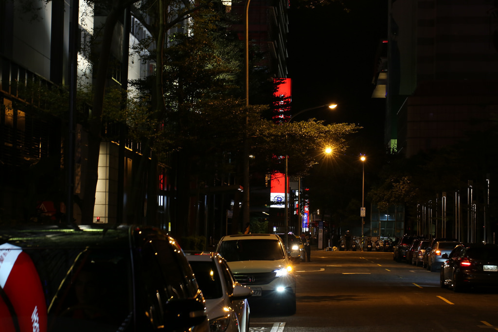 【中肯‧開箱】Canon EF 100mm f2.8L Macro IS USM‧神龍召喚! 【中肯‧開箱】Canon EF 100mm f2.8L Macro IS USM‧神龍召喚!