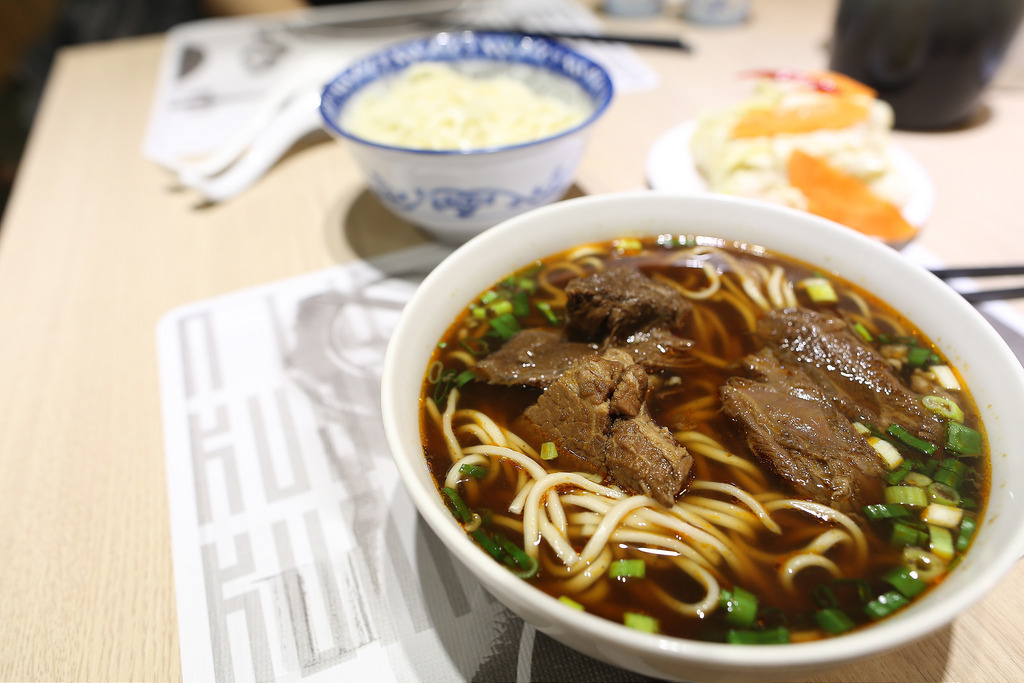 【中肯‧開箱】Canon EF 24mm f/1.4 L II USM‧通化夜市‧西門町試拍 【中肯‧開箱】Canon EF 24mm f/1.4 L II USM‧通化夜市‧西門町試拍