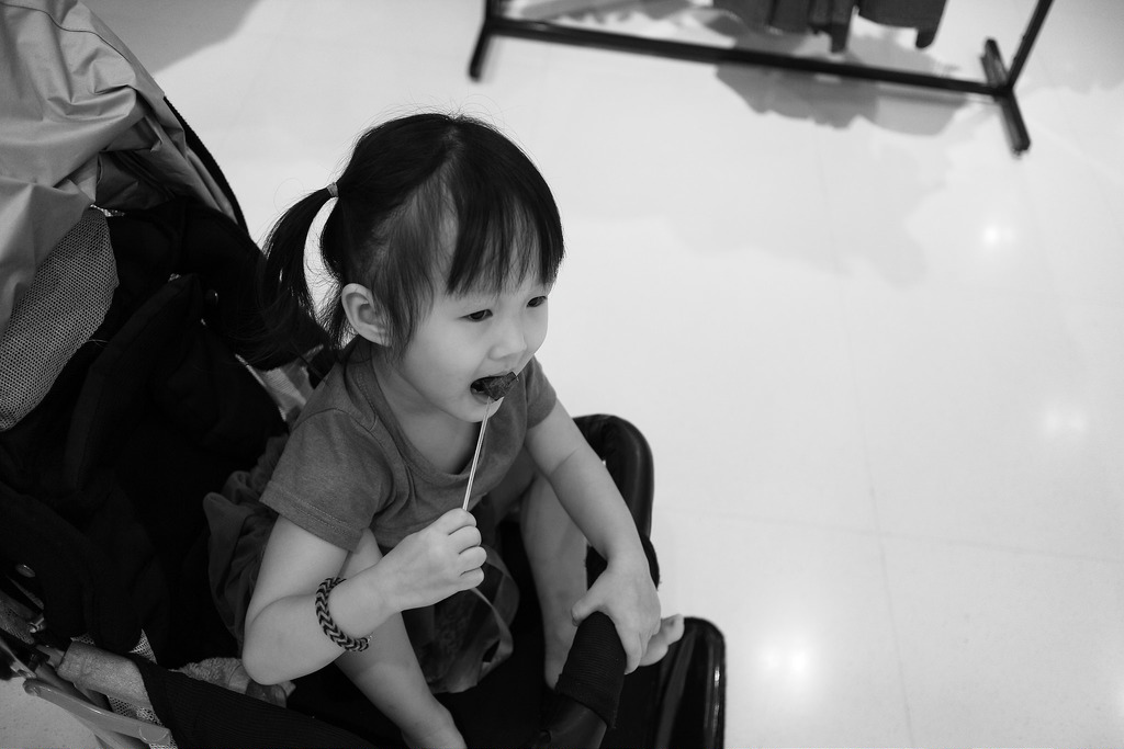 EOS M‧偽文青之東區黑白街拍 EOS M‧偽文青之東區黑白街拍