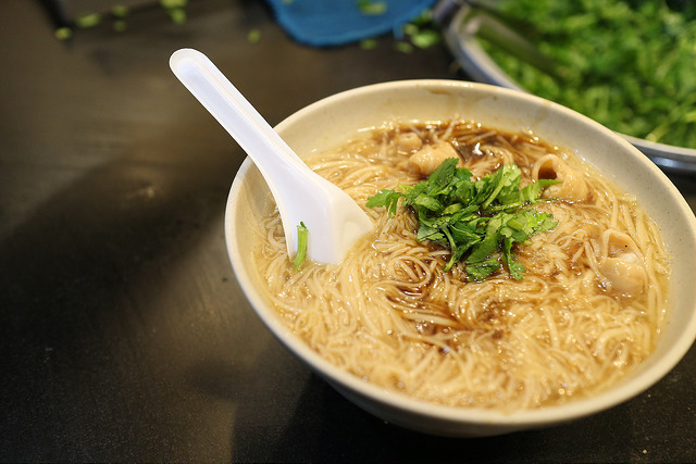 【中肯‧開箱】餅乾之王‧Canon EF-M 22mm f/2.0 STM 【中肯‧開箱】餅乾之王‧Canon EF-M 22mm f/2.0 STM
