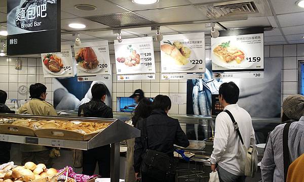 【中肯‧食記】IKEA宜家家居餐廳‧北歐風瑞典精緻美食 @包子爸の食尚攝影手札