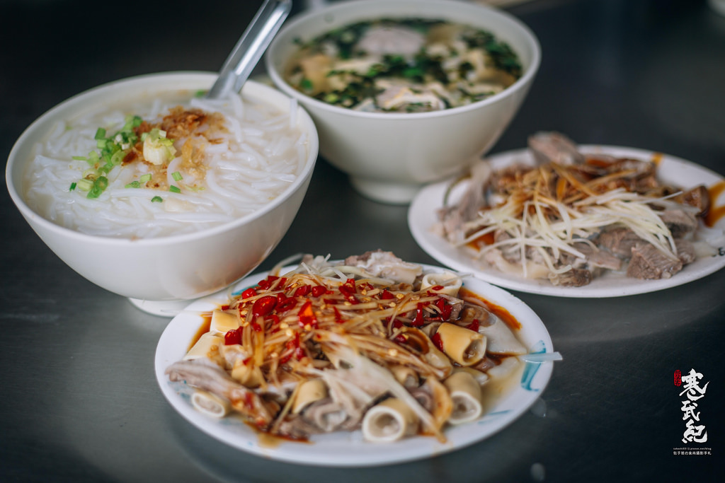 【中肯‧食記】涼州街涼麵 米粉湯｜巷仔內老饕推薦‧涼州街平價涼麵米粉湯！ @包子爸の食尚攝影手札
