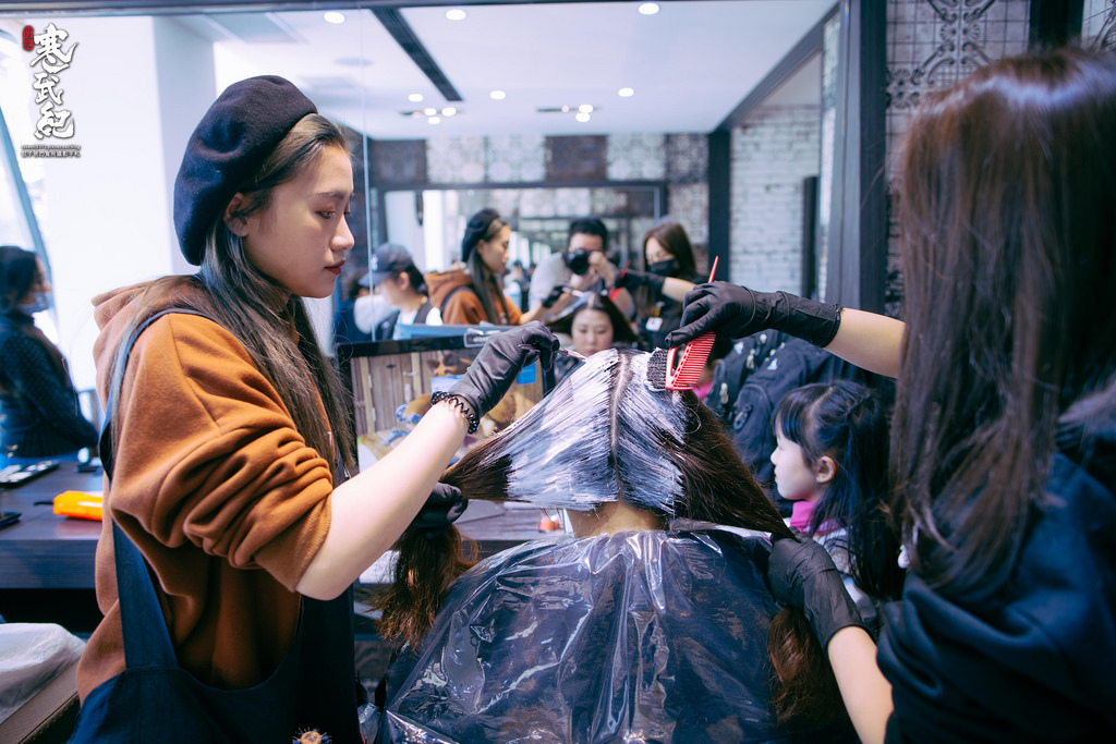 【中肯‧實拍】FIN Fashion Hair 美髮沙龍‧捷運中山站｜中山區推薦美髮沙龍FIN‧老經驗造型大師Andy‧時尚美髮就來FIN！