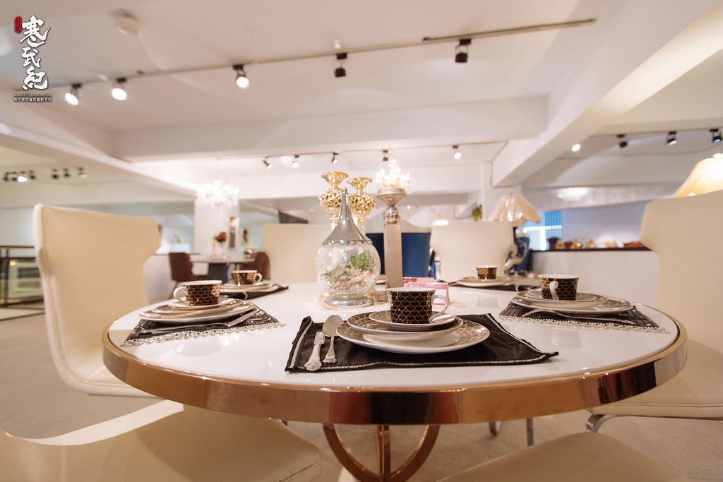 【大豐吉精品傢俱 】五股旗艦店｜千坪展售空間‧時尚家具客製化訂做‧原木桌椅自製自銷！