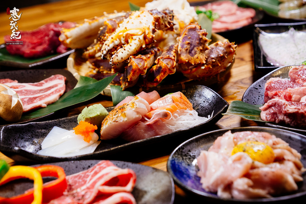 【中肯‧食記】（已歇業）帝一帝王蟹頂級燒烤吃到飽‧捷運西湖站｜1350+10%超強帝王蟹牛排燒烤吃到飽‧專人桌邊服務‧啤酒也能喝到爽喔！ @包子爸の食尚攝影手札