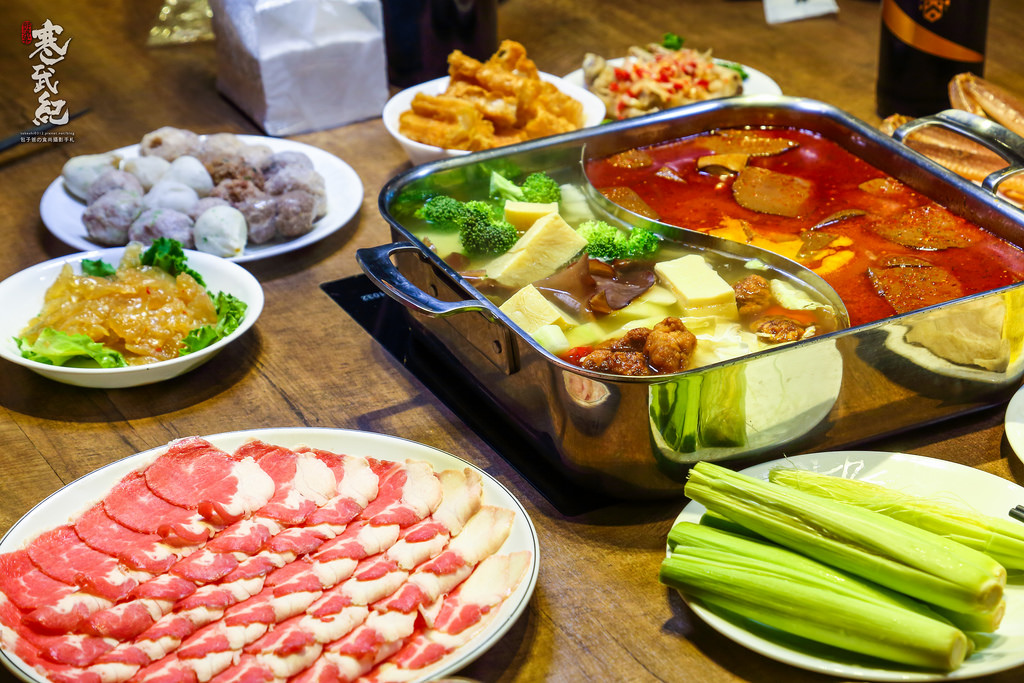【中肯‧食記】二訪！八條老宅麻辣鍋｜正宗重慶毛肚鍋物‧八條通超人氣麻辣鍋！ @包子爸の食尚攝影手札