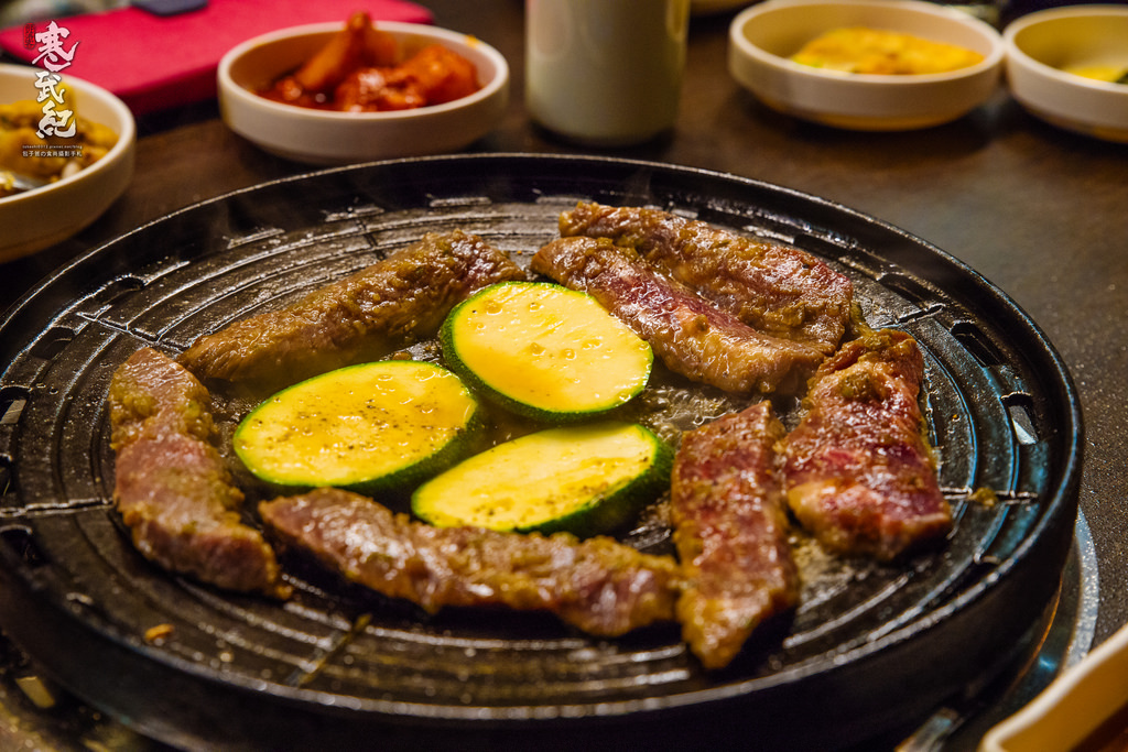 【中肯‧食記】捷運行天宮站‧木銅蔬（已歇業） 韓國野菜烤肉壽司｜超大份量の野菜盤‧韓國烤肉混搭握壽司！ @包子爸の食尚攝影手札