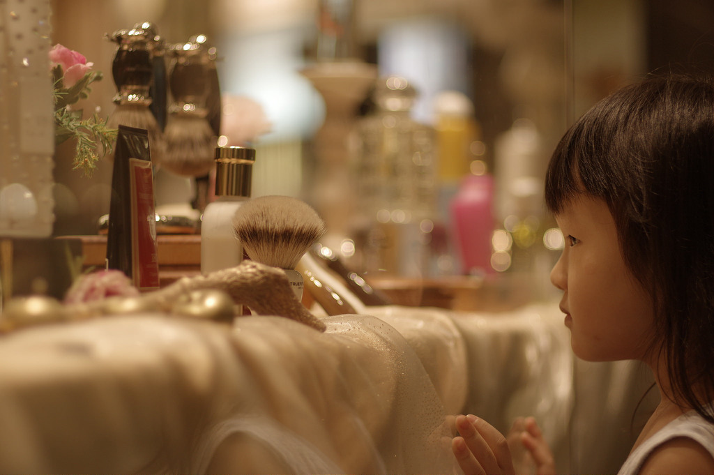 【開箱‧評測】PENTAX SMC FA 77mm F1.8 Limited｜白銀傳說‧冷豔公主