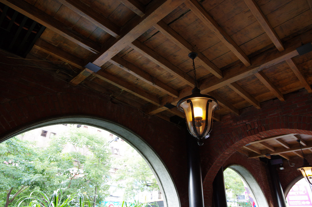 【開箱‧評測】HD PENTAX-DA 16-85mm F3.5-5.6 ED DC WR｜PENTAX誠意之作．防塵防滴新世代旅遊鏡