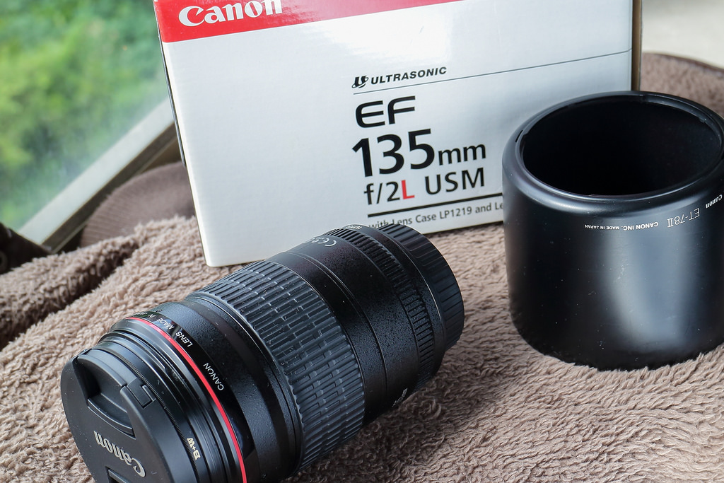 【中肯‧開箱】Canon EF 135mm f/2L USM‧士林夜市人文街拍 【中肯‧開箱】Canon EF 135mm f/2L USM‧士林夜市人文街拍