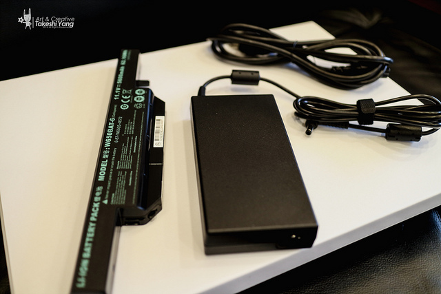 【中肯‧開箱】喜傑獅QX-350-璀璨白‧新筆電入荷