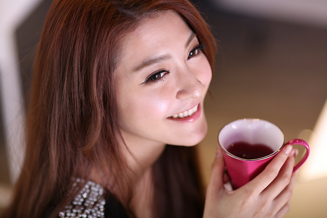 【中肯‧開箱】EF 85mm F/1.2L II USM‧大光圈人像鏡皇‧Model棚拍篇