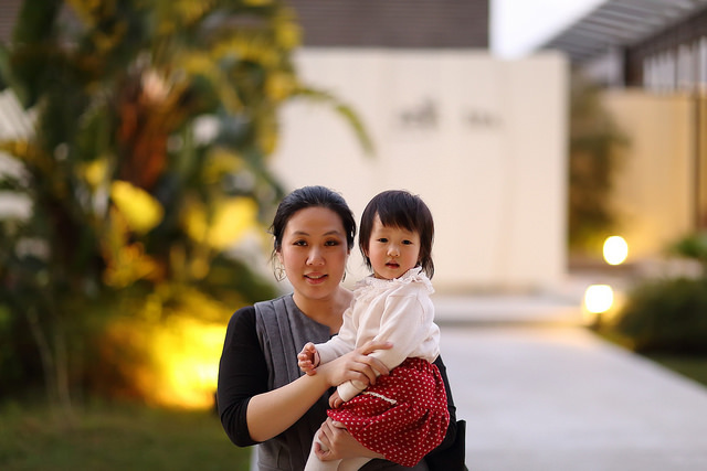 【中肯‧開箱】Canon EF 85mm F/1.2L II USM‧不世出的一代妖鏡‧F/1.2微光篇