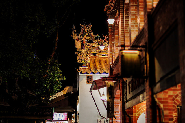 【中肯‧開箱】Canon EF 85mm F/1.2L II USM‧不世出的一代妖鏡‧F/1.2微光篇