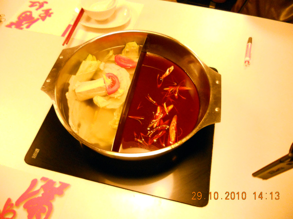 【中肯‧食記】台北‧滿堂紅頂級麻辣鴛鴦鍋（吃到飽） @包子爸の食尚攝影手札